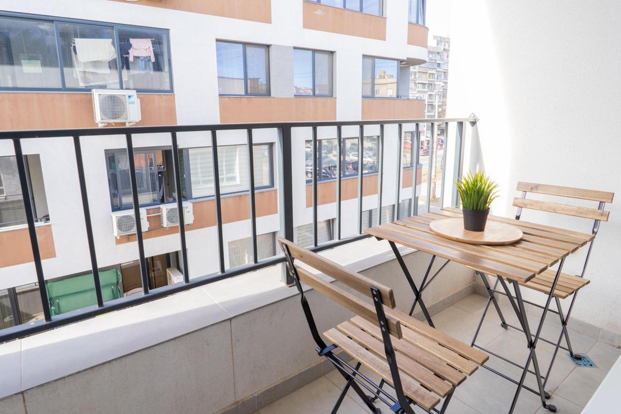 New Modern & Cozy Apartment With Free Parking Varna Eksteriør billede