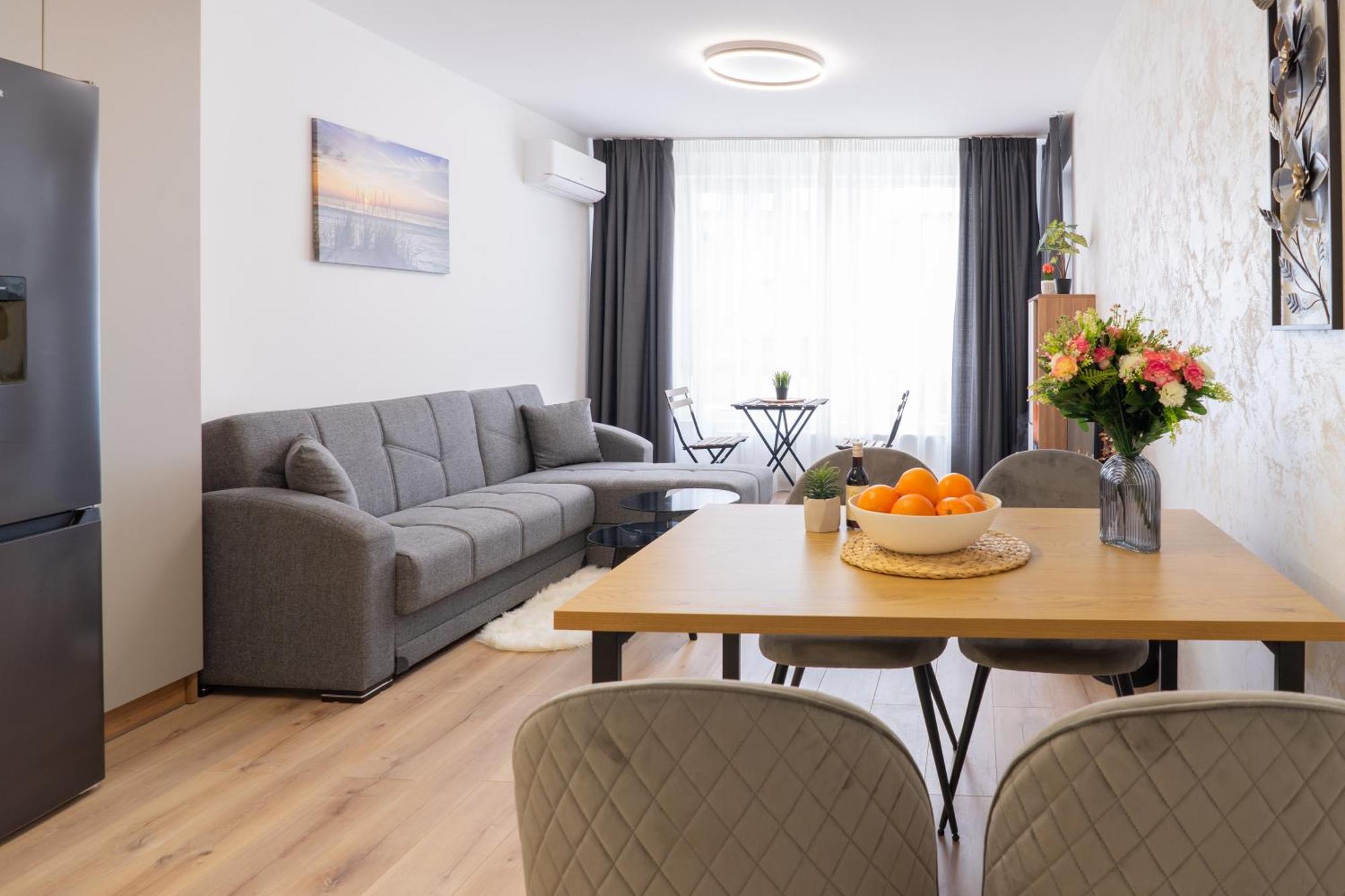 New Modern & Cozy Apartment With Free Parking Varna Eksteriør billede