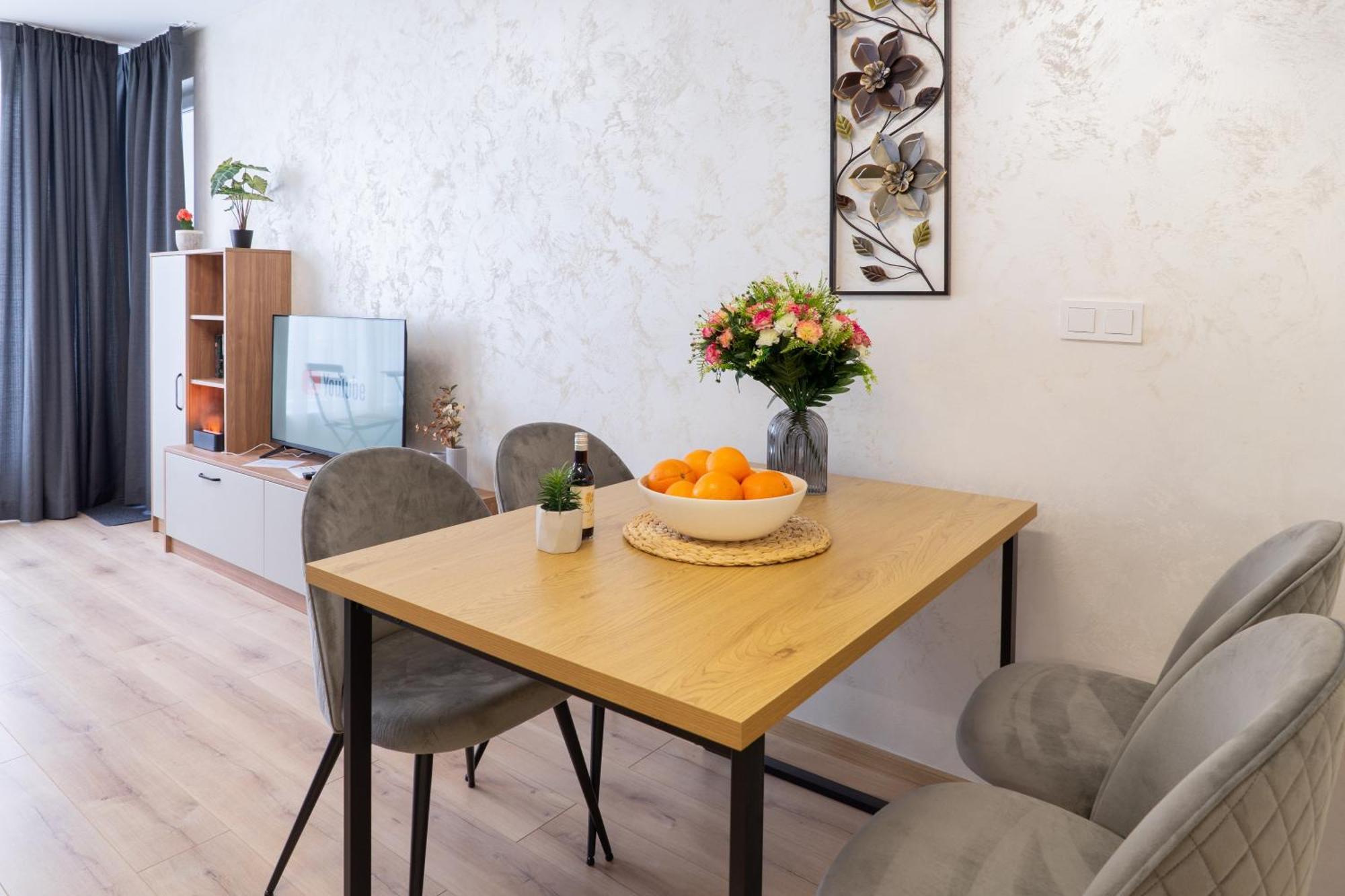 New Modern & Cozy Apartment With Free Parking Varna Eksteriør billede