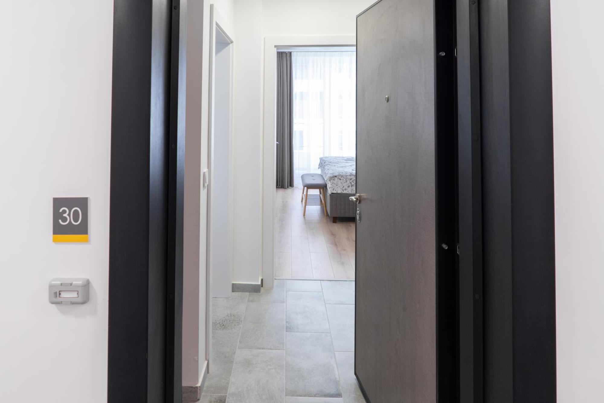 New Modern & Cozy Apartment With Free Parking Varna Eksteriør billede